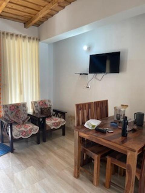 Kafal Tree Home Stay - Pet Friendly Bhowali Dış mekan fotoğraf